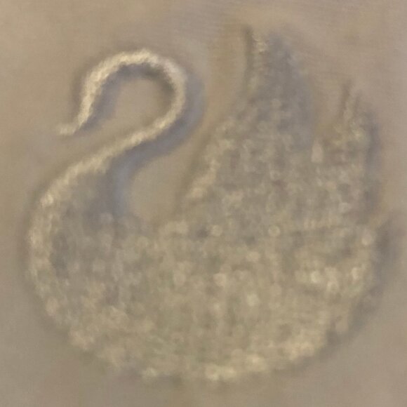 Gloria Vanderbilt 100% Cotton Heritage Button-Down – Classic Old Money Wardrobe - Picture 5 of 7